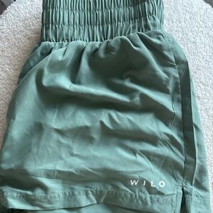 WILO sage green shorts M